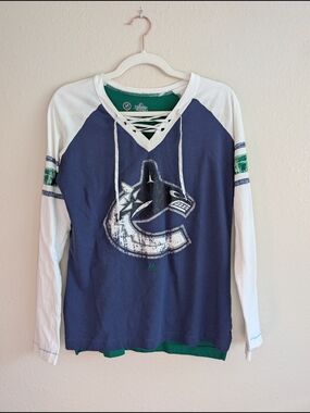 Vancouver Canucks Navy, White & Green Lace-Up Long Sleeve Hockey Tee - Ladies M